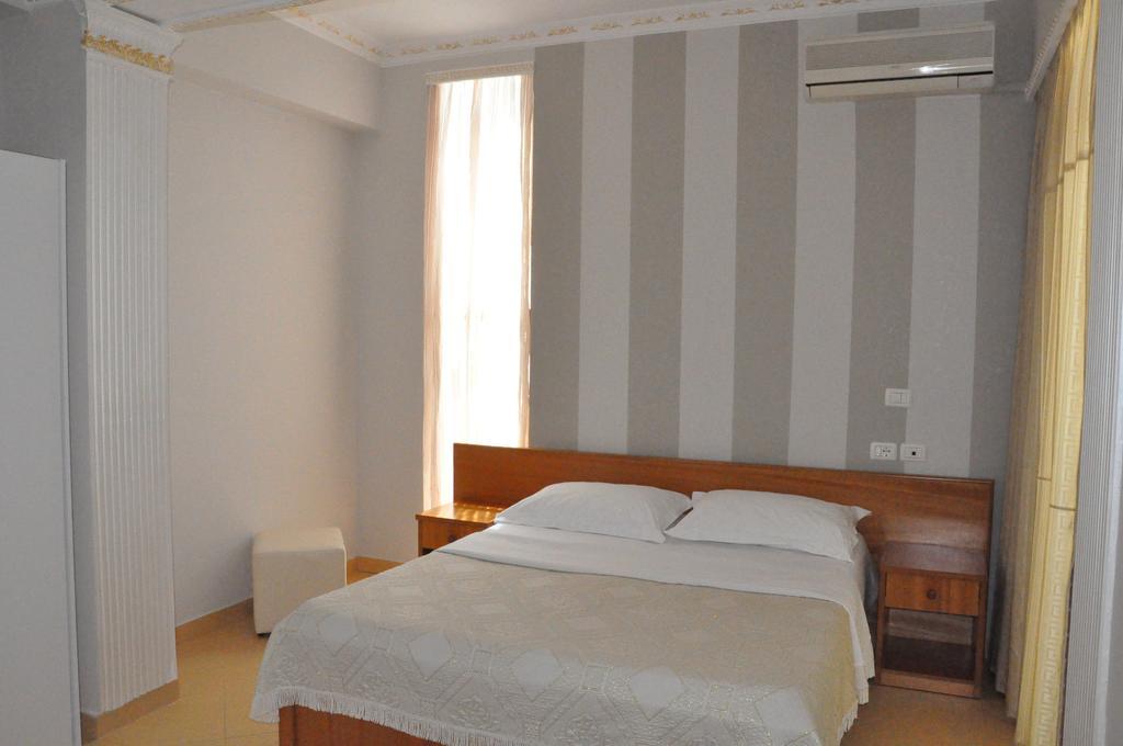 Helia 3* Radhimë